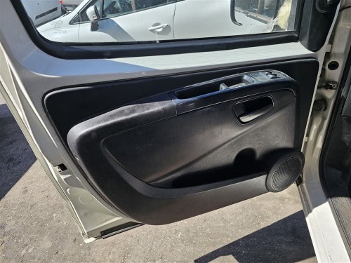 Fiat Fiorino çıkma kapı döşemesi