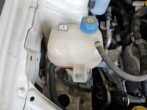 Fiat Palio çıkma motor su bidonu