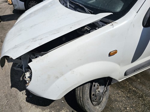 Renault Kangoo çıkma sol ön  çamurluk beyaz