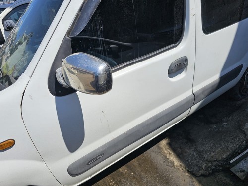 Renault Kangoo çıkma sol ön kapı beyaz