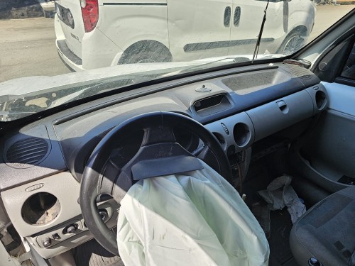 Renault Kangoo çıkma göğüs